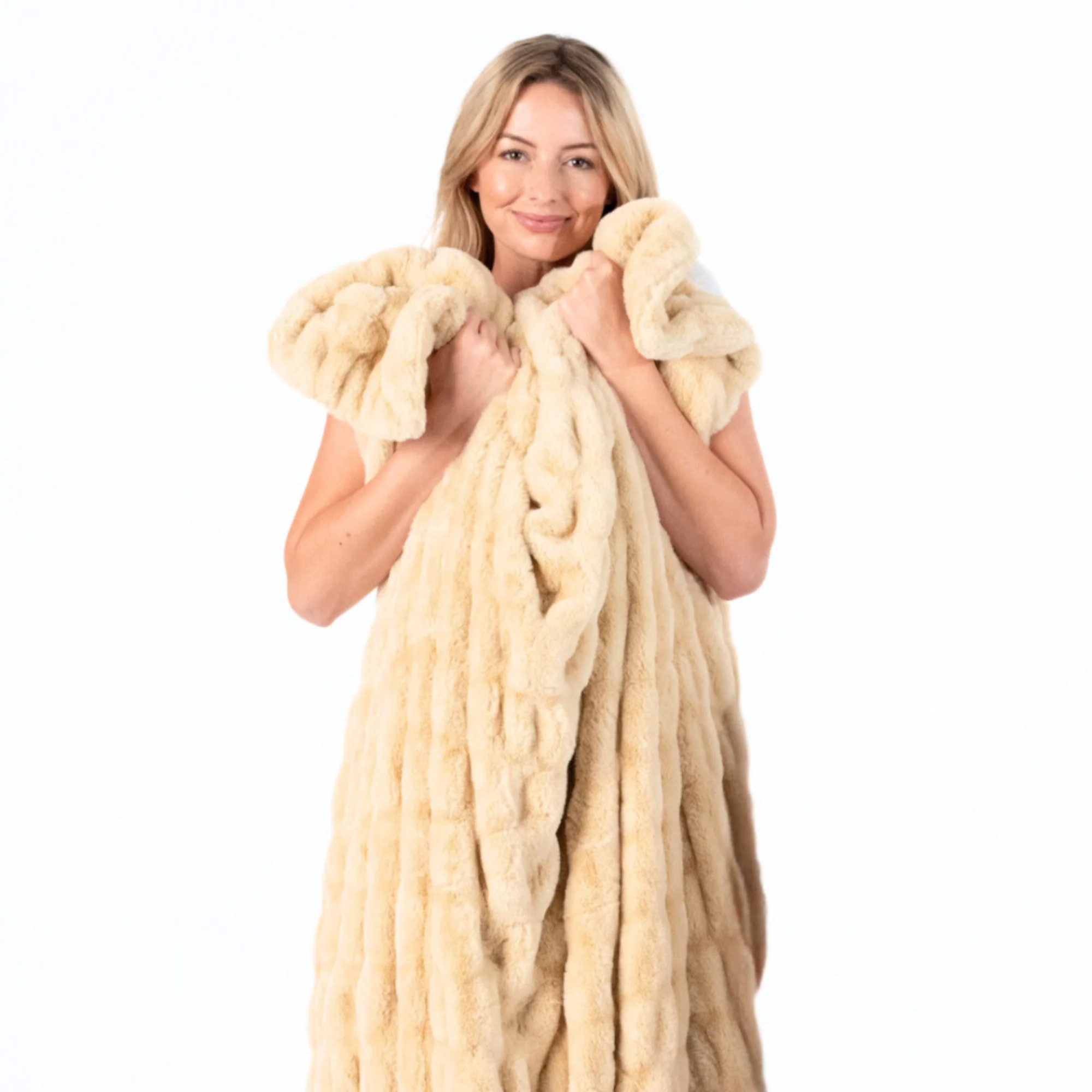 Rippled Faux Fur Throw Blanket - Image 17